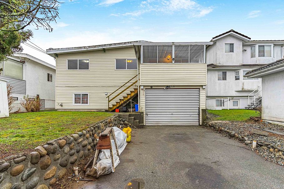 3031 E 16th Avenue Vancouver, BC - 31