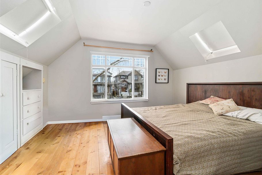 1783 E 37th Avenue Vancouver, BC - 11