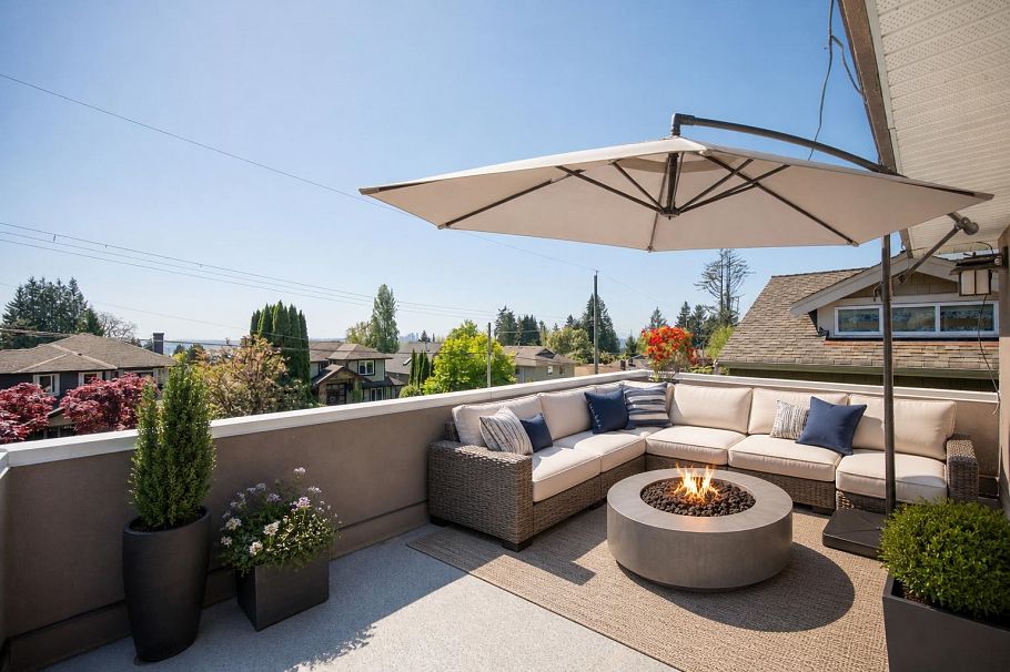 228 W Kings Road North Vancouver, BC - 21