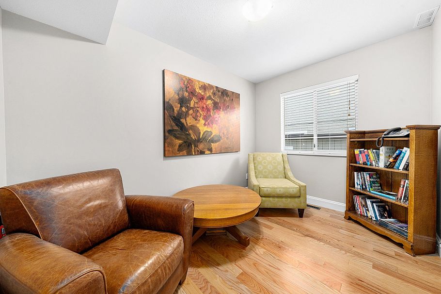 1216 Plateau Drive North Vancouver, BC - 20
