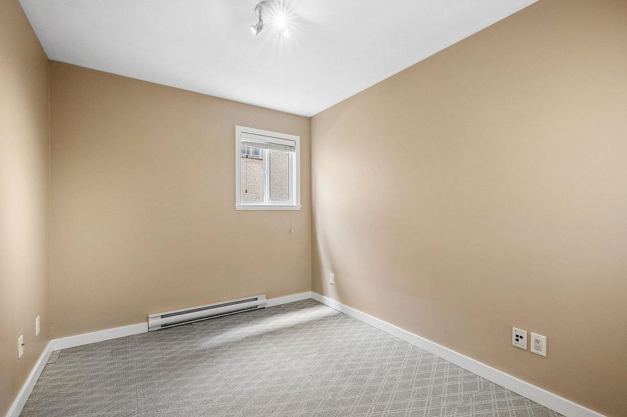 2050 E 13th Avenue Vancouver, BC - 38