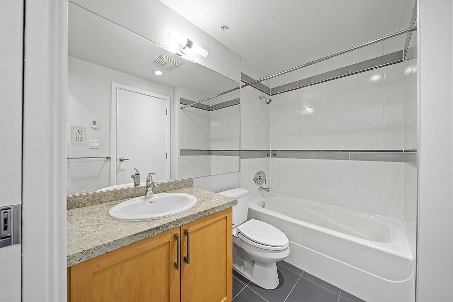 304 2055 Yukon Street Vancouver, BC - 20