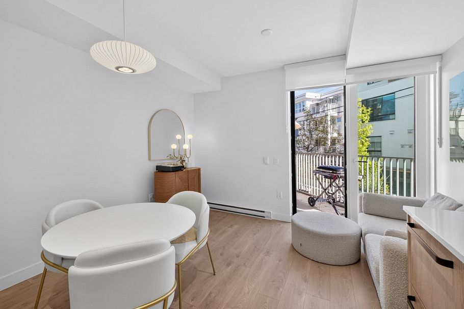 216 322 E 15th Avenue Vancouver, BC - 8