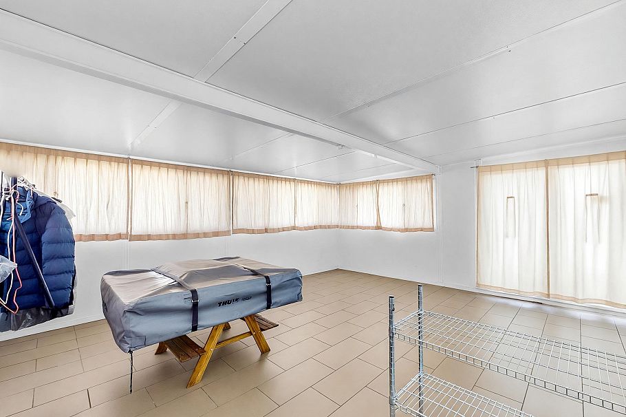 245 W 63rd Avenue Vancouver, BC - 25