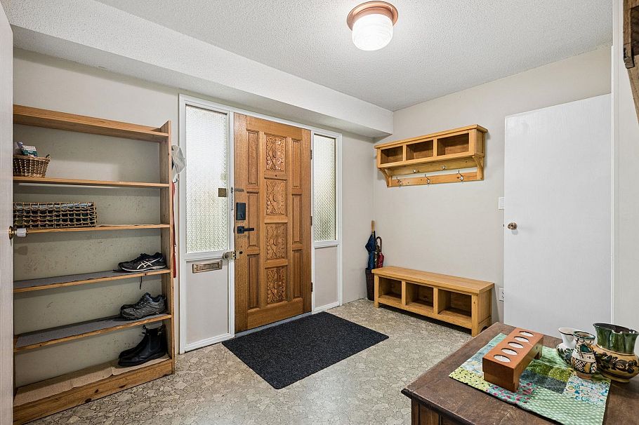 2050 E 13th Avenue Vancouver, BC - 28