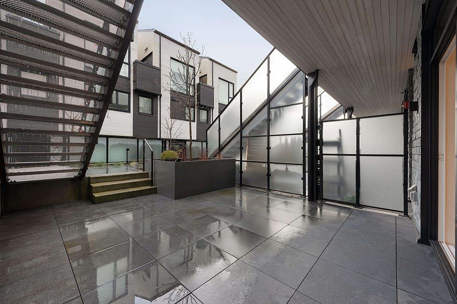 122 650 E 2nd Street North Vancouver, BC - 27