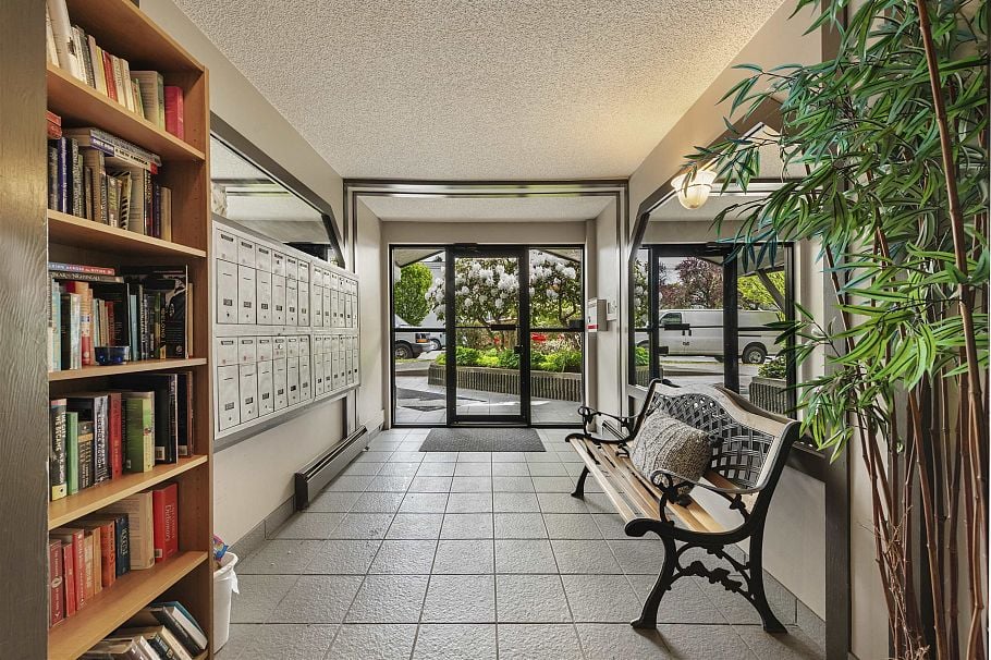204 725 Commercial Drive Vancouver, BC - 25