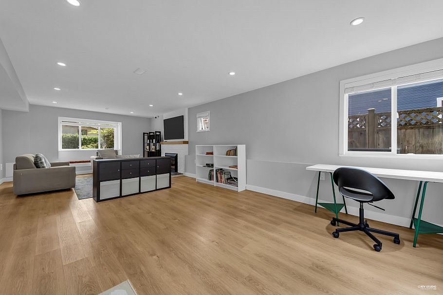3521 Duval Road North Vancouver, BC - 8