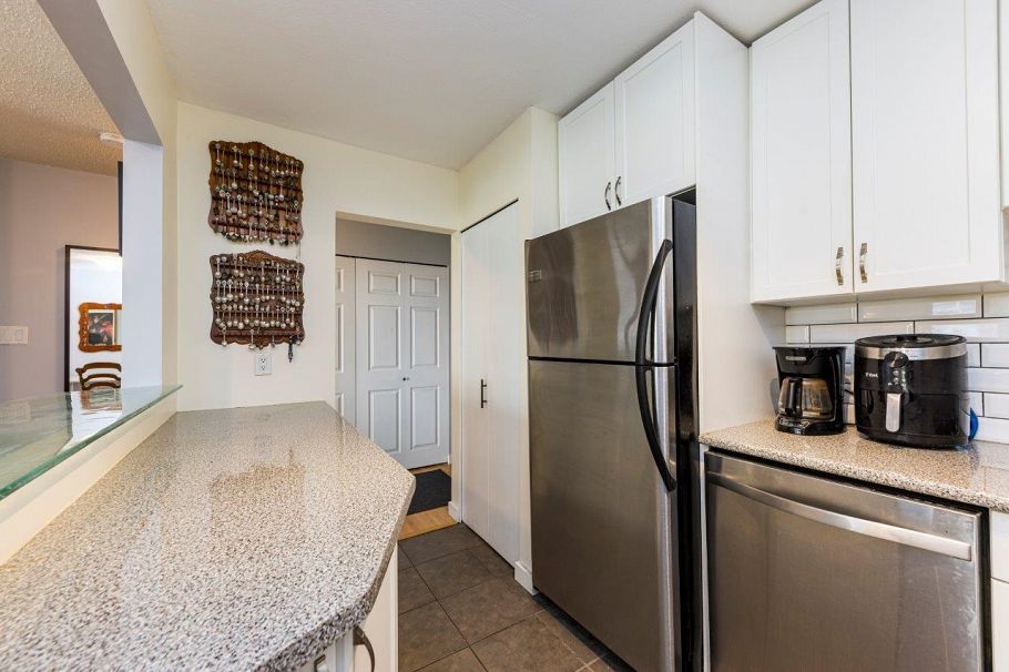 212 236 W 2nd Street North Vancouver, BC - 14