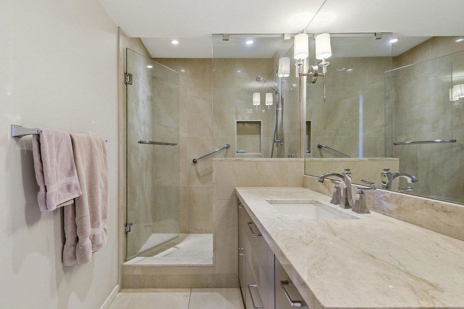 900 1685 W 14th Avenue Vancouver, BC - 26