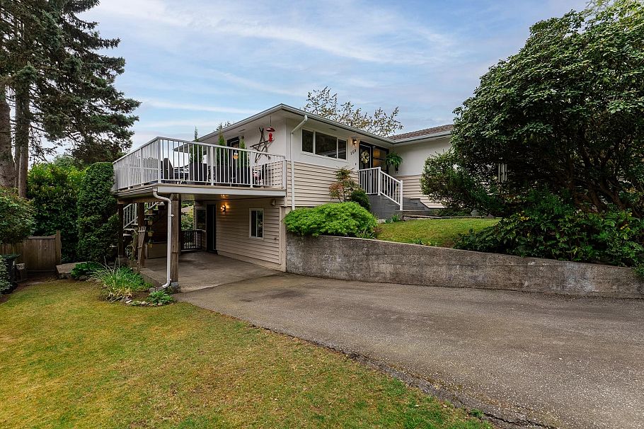 509 Granada Crescent North Vancouver, BC - 3