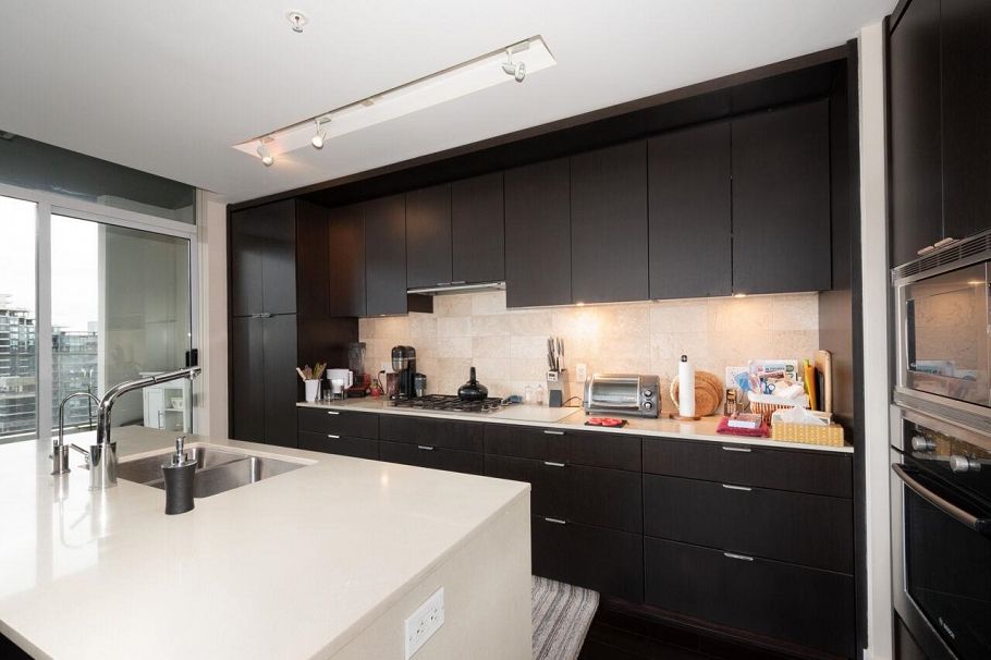 1801 158 W 13th Street North Vancouver, BC - 33
