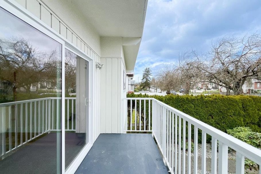 320 E 57th Avenue Vancouver, BC - 24
