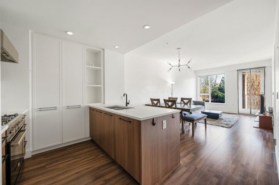 205 6933 Cambie Street Vancouver, BC - 3