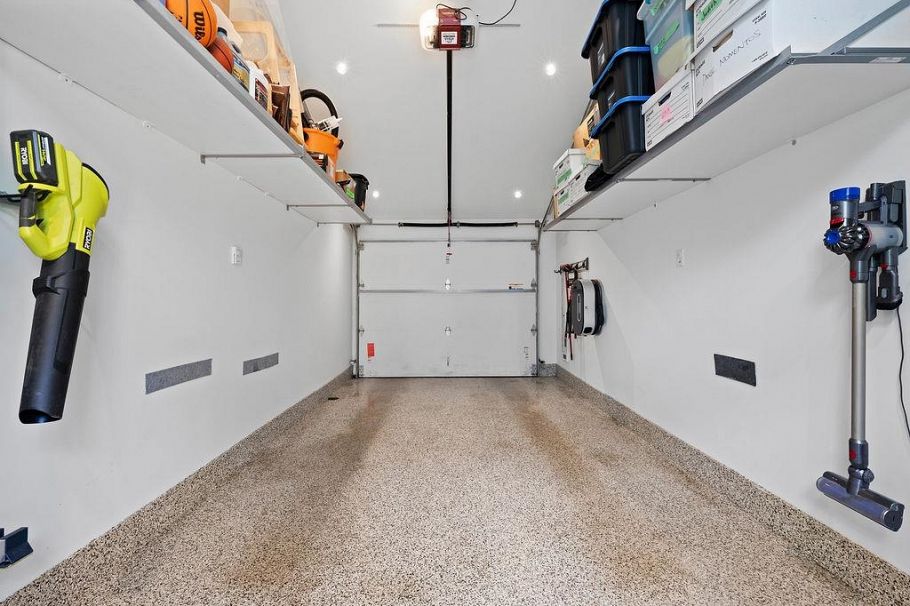 867 E Georgia Street Vancouver, BC - 32