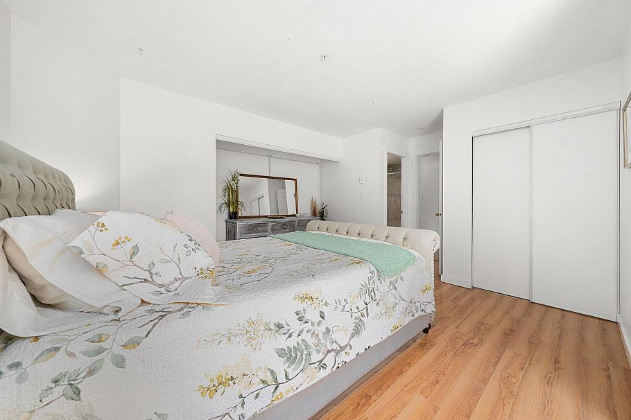 202 1000 Bowron Court North Vancouver, BC - 20