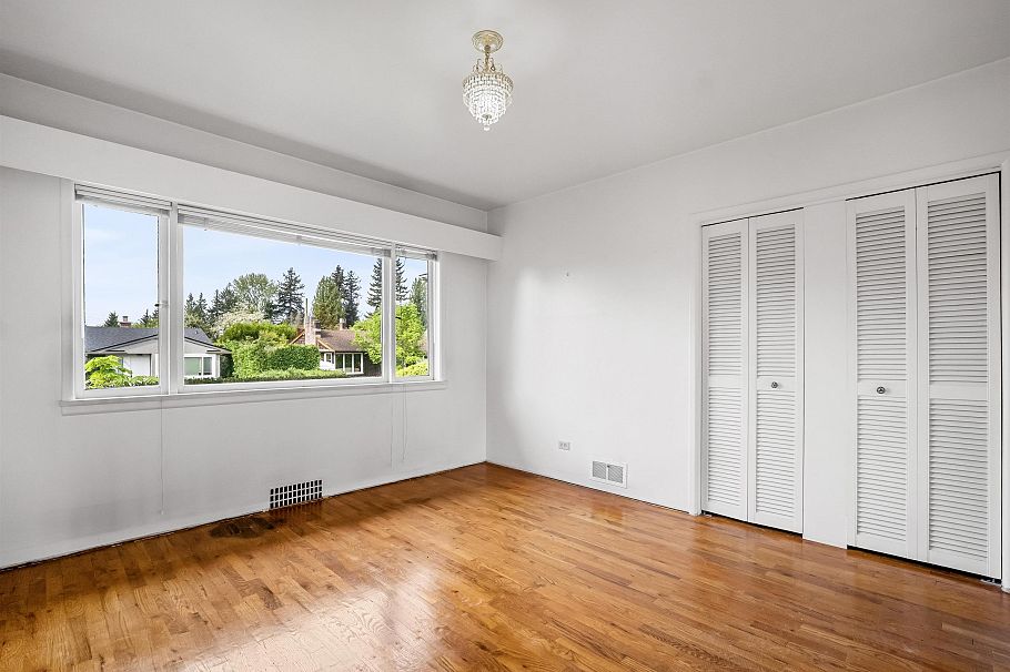 2762 Newmarket Drive North Vancouver, BC - 10