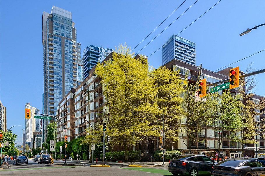 407 950 Drake Street Vancouver, BC - 19
