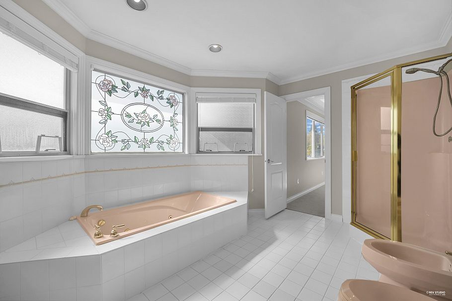 2986 W 35th Avenue Vancouver, BC - 22