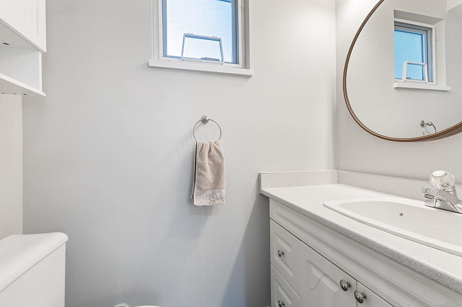 1922 E 6th Avenue Vancouver, BC - 10