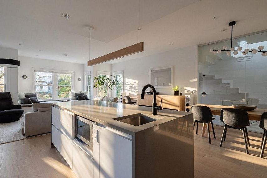 867 E Georgia Street Vancouver, BC - 6