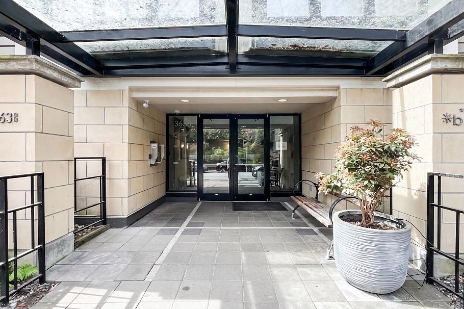 305 3638 Vanness Avenue Vancouver, BC - 21