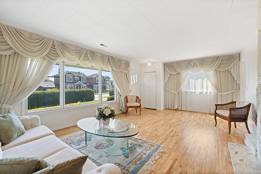 3975 Spruce Street Burnaby, BC - 3