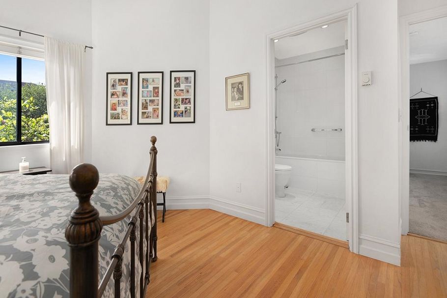 805 W 14th Avenue Vancouver, BC - 23