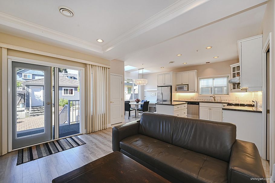 1933 W 42nd Avenue Vancouver, BC - 18