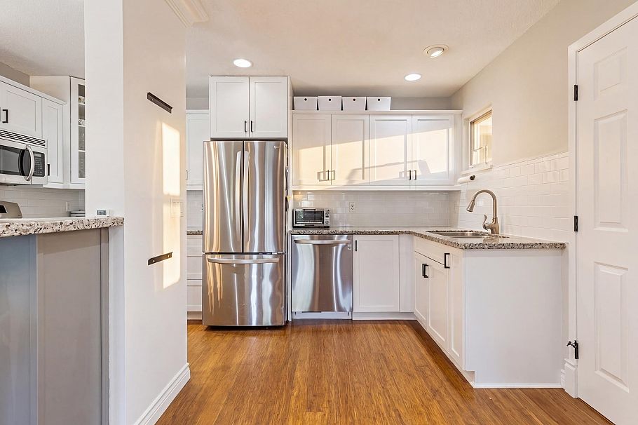 1922 E 6th Avenue Vancouver, BC - 8