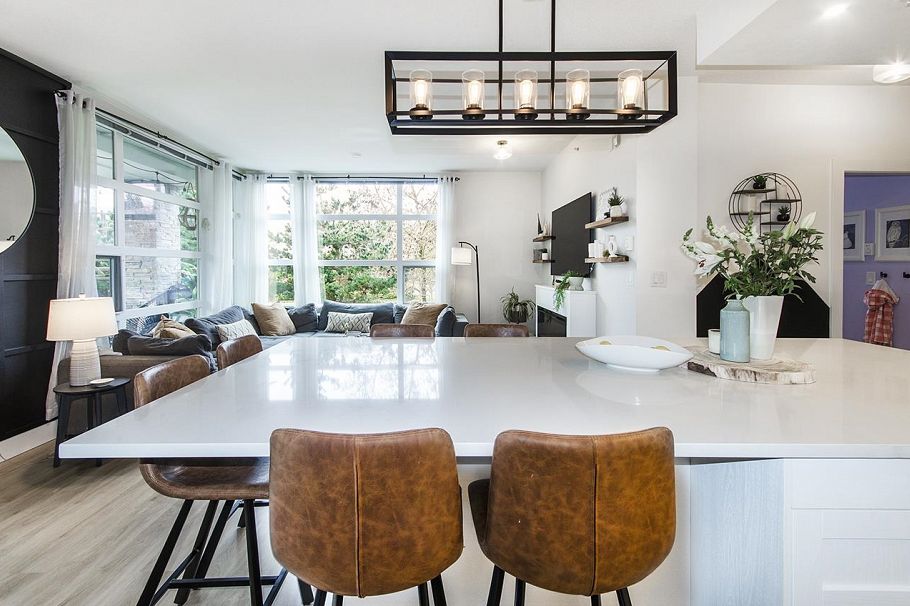 102 3602 Aldercrest Drive North Vancouver, BC - 24