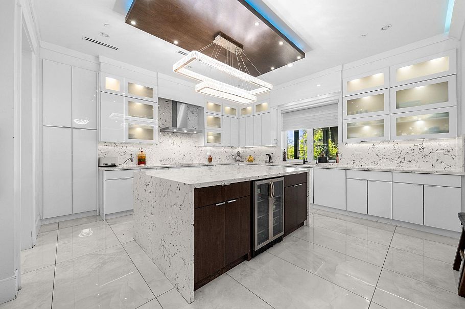 3419 E 48th Avenue Vancouver, BC - 18