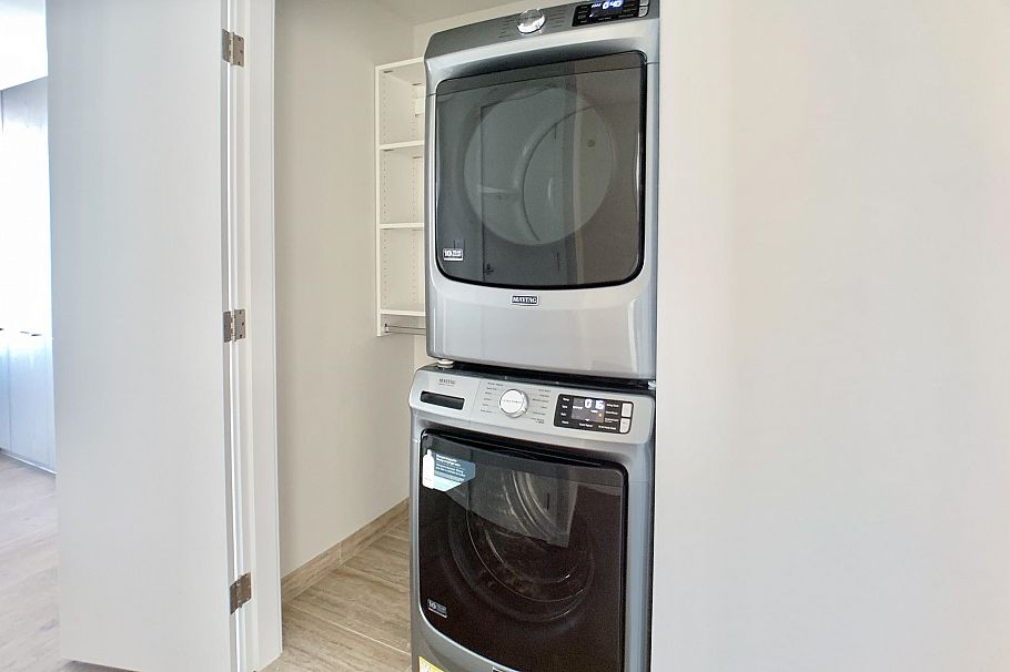 2504 1335 Howe Street Vancouver, BC - 13