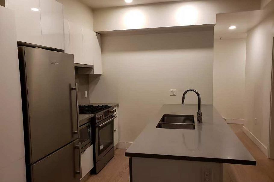 2666 DUKE STREET, Vancouver BC V5R 4S9 Vancouver, BC - 1