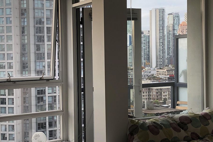 2201 939 Expo Boulevard Vancouver, BC - 6