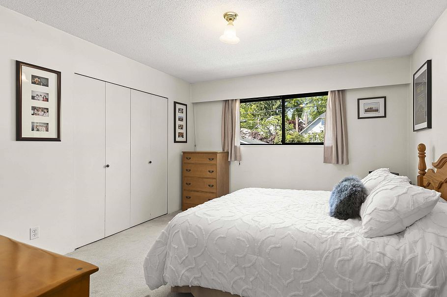 3765 W 30th Avenue Vancouver, BC - 22