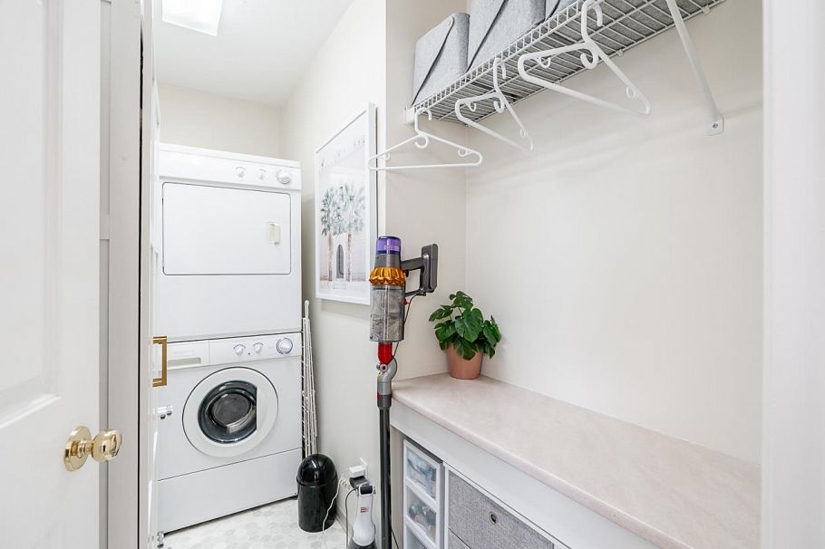 238 W 4th Street North Vancouver, BC - 13