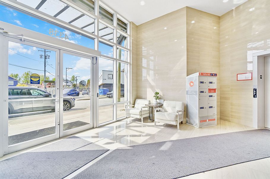 212 4338 Commercial Street Vancouver, BC - 6