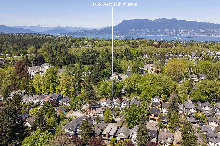 3765 W 30th Avenue Vancouver, BC - 38