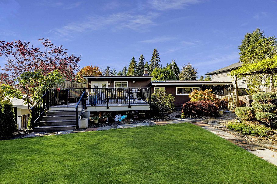 1388 E 20th Street North Vancouver, BC - 20