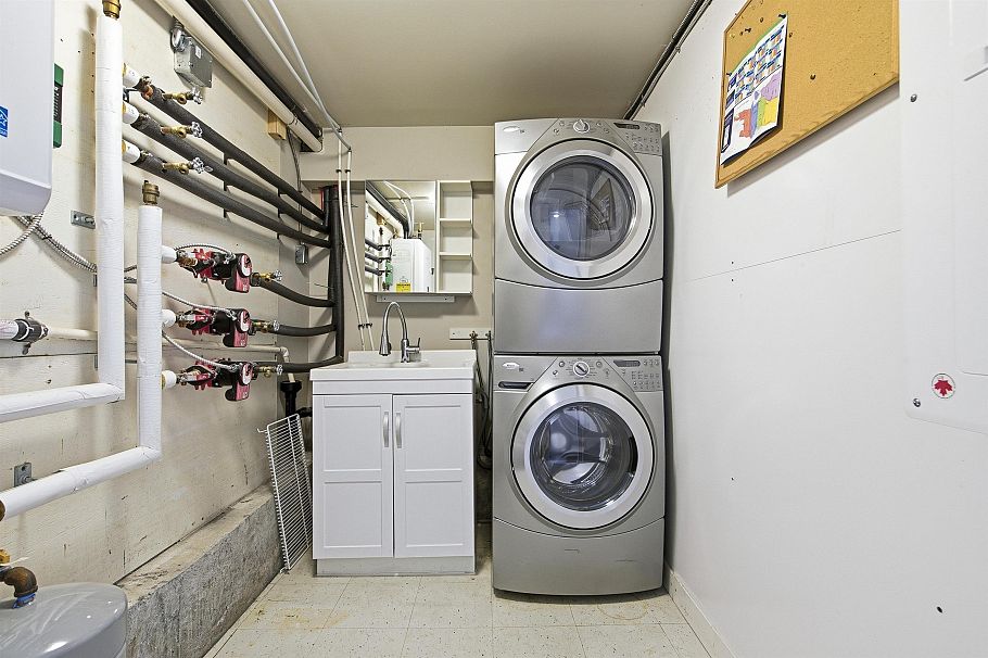 827 E 16th Avenue Vancouver, BC - 28