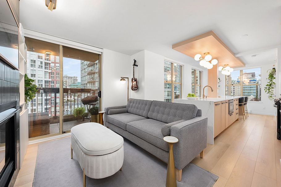 1203 969 Richards Street Vancouver, BC - 1