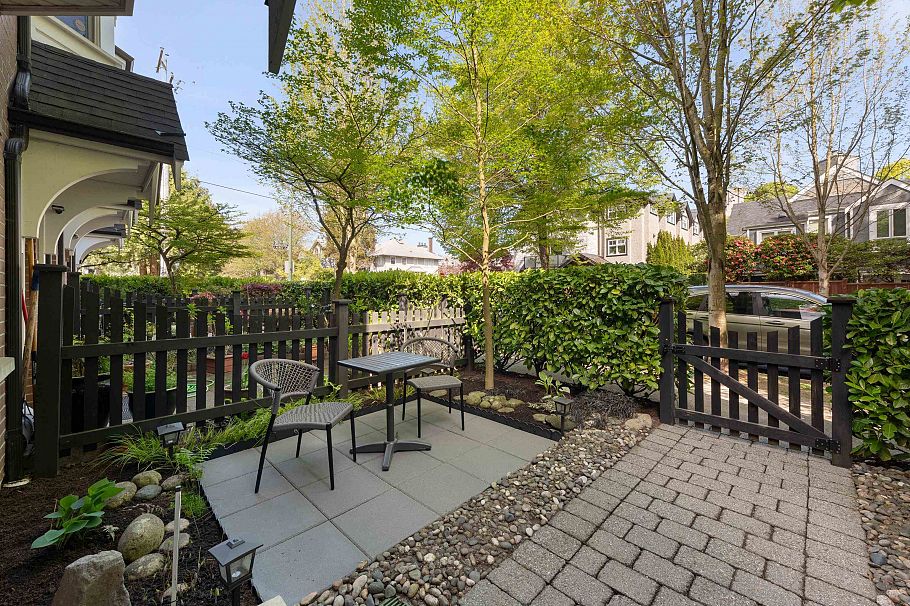 888 W 15th Avenue Vancouver, BC - 26