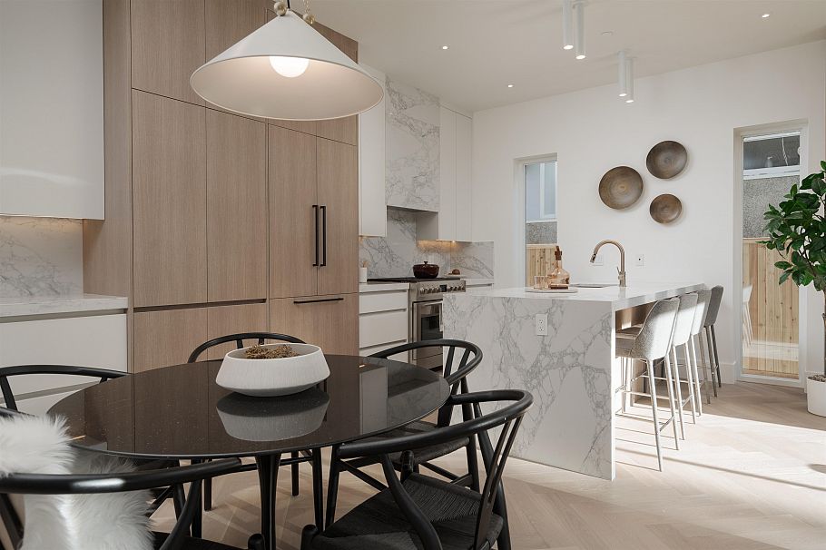 2256 Garden Drive Vancouver, BC - 9