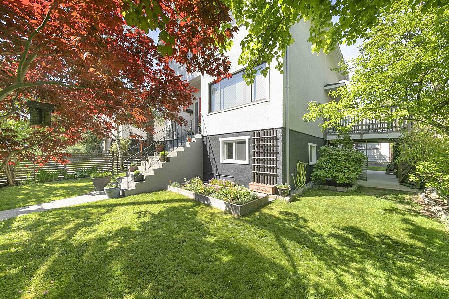 827 E 16th Avenue Vancouver, BC - 36