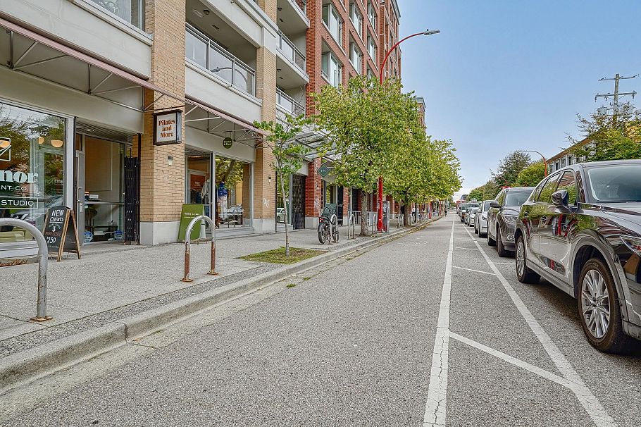 417 221 Union Street Vancouver, BC - 21