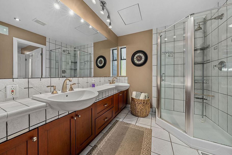 871 Fairway Drive North Vancouver, BC - 23