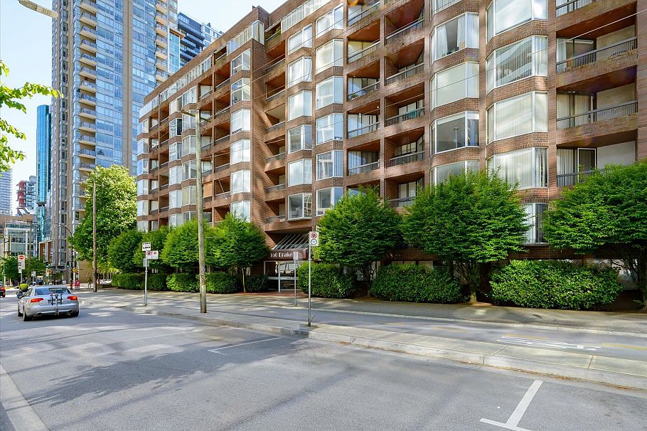 407 950 Drake Street Vancouver, BC - 21