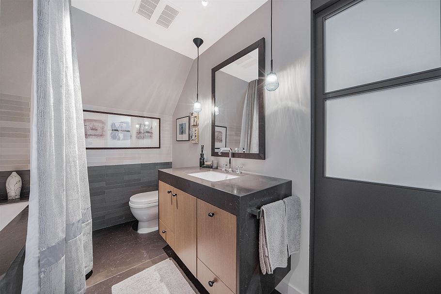 1501 Atlas Lane Vancouver, BC - 28