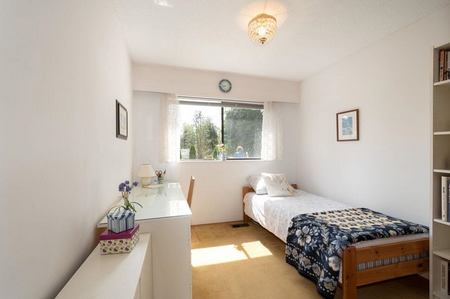 4057 Violet Street North Vancouver, BC - 23